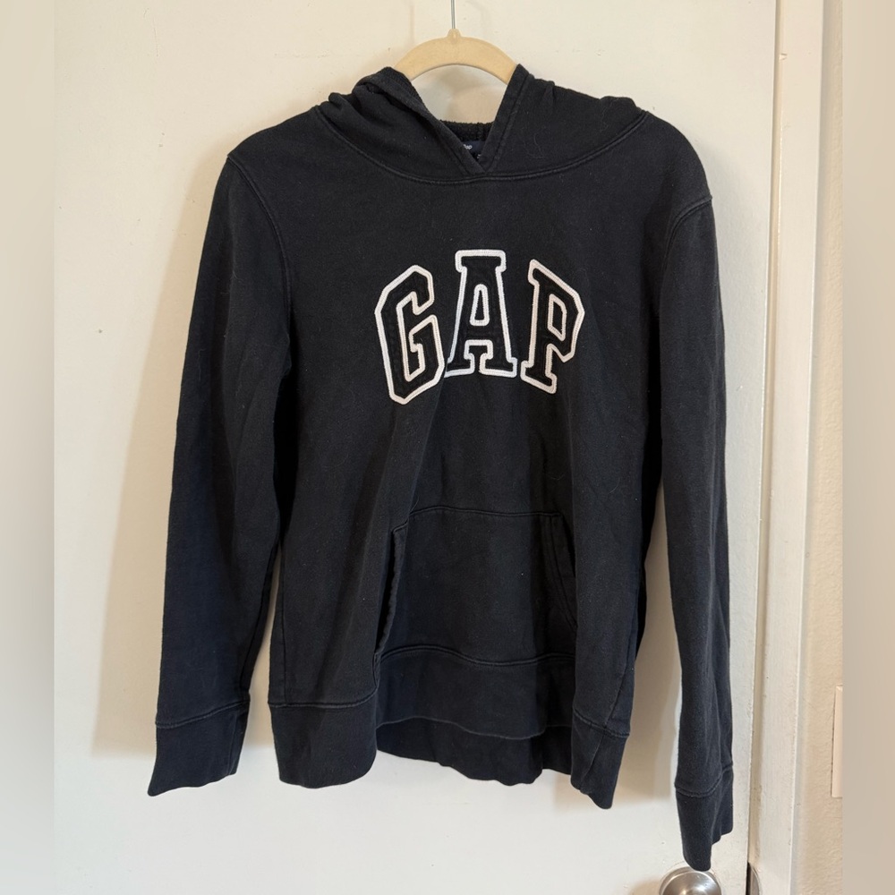 GAP embroidered logo women’s hoodie